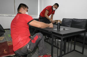 ͨ����ҹ�˾